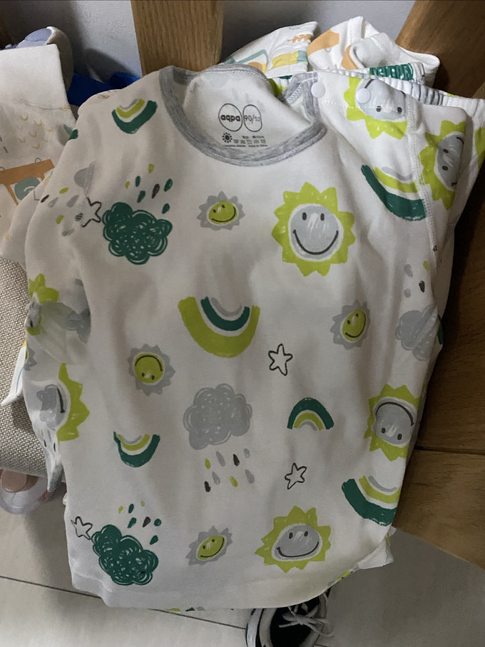 婴儿服装为什么这么贵呢？