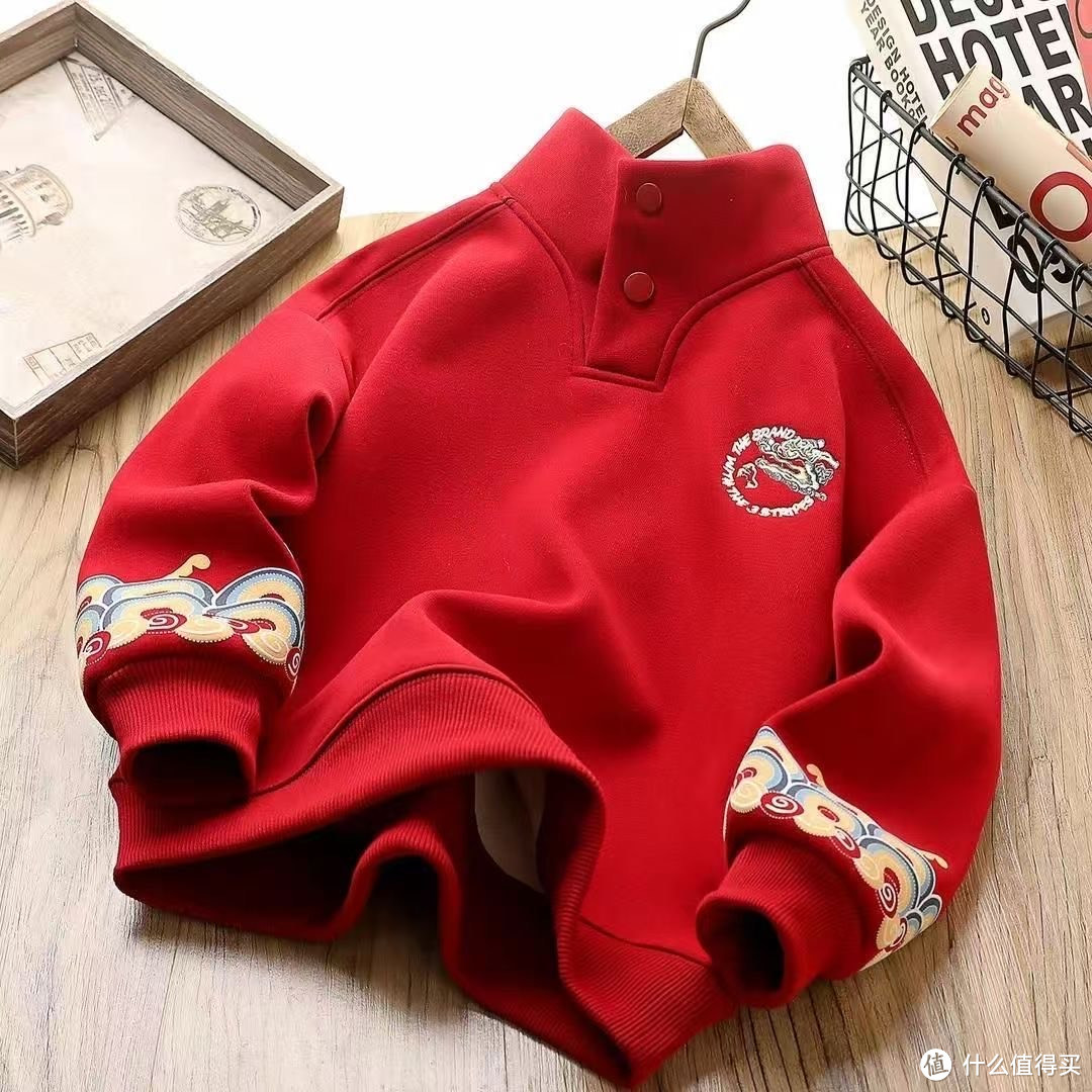 新年穿“红衣”，好看又应景